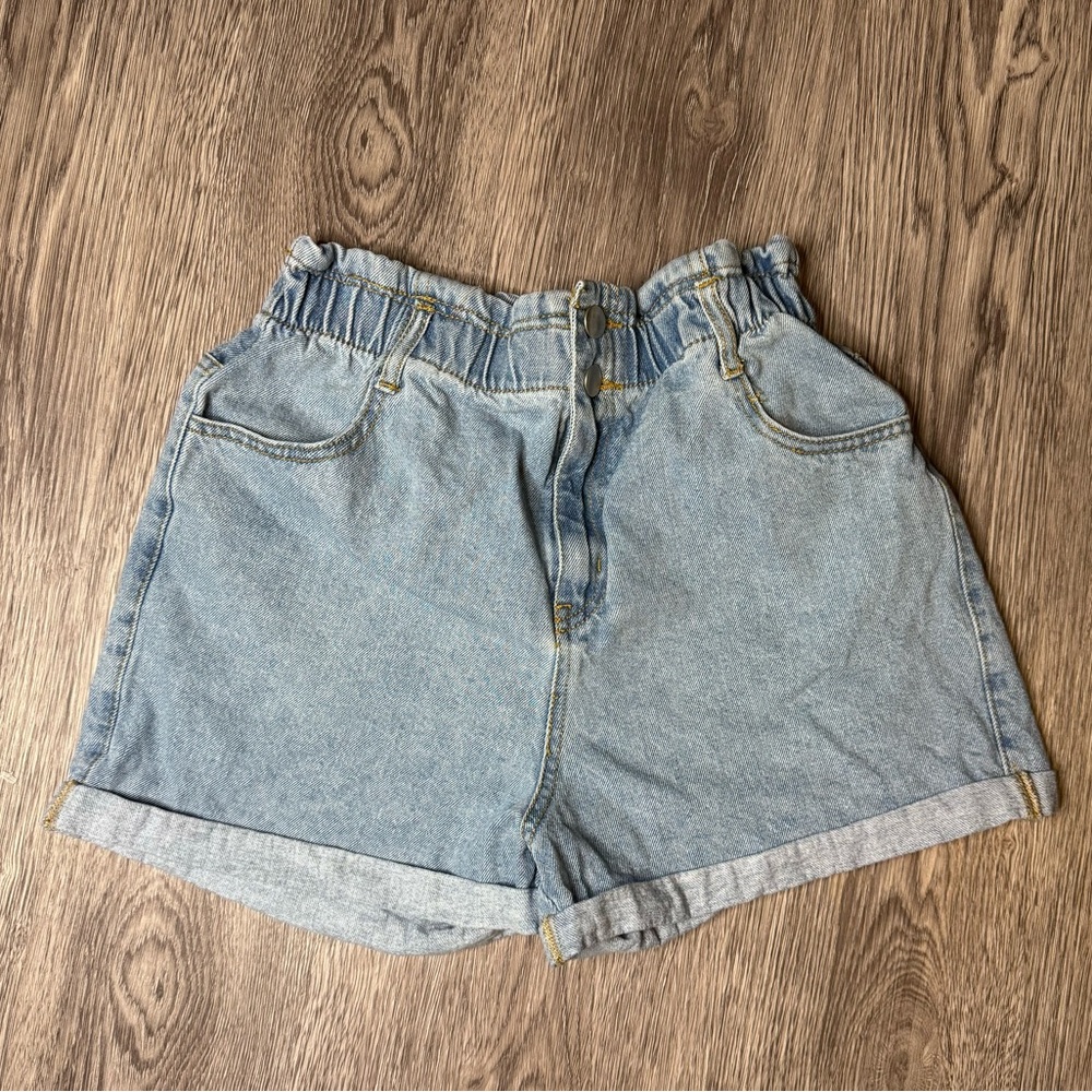 Love tree denim/ jean shorts- size medium - Picture 1 of 3